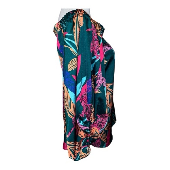 AVARA square neckline tropical printed blouse with puffy sleeves - Picture 2 of 11